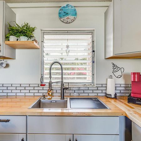 Kailua-Kona Condo With Balcony Walk To The Beach! Exterior photo