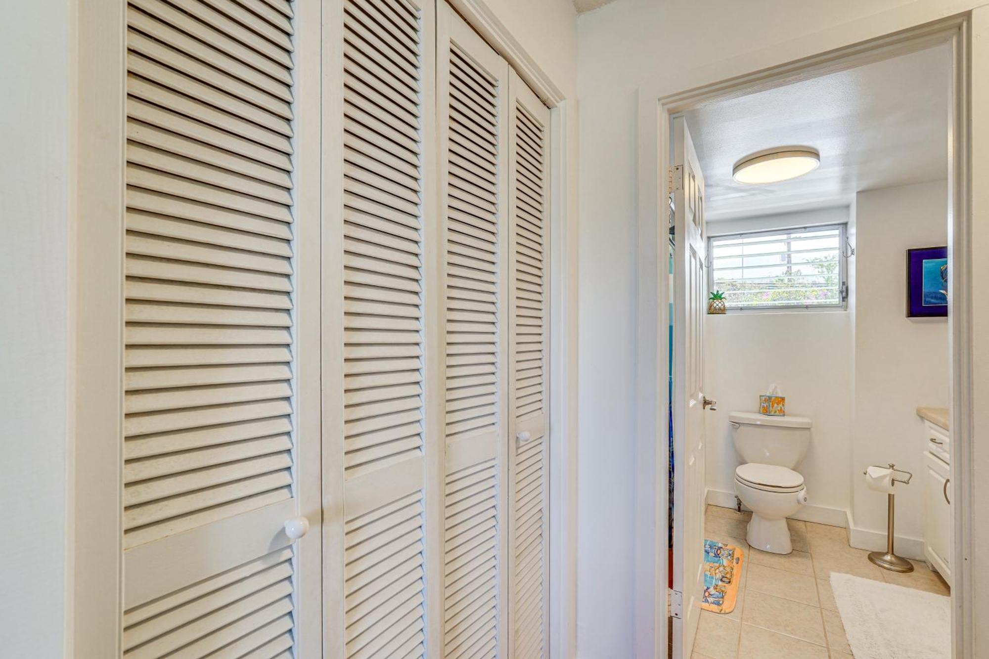 Kailua-Kona Condo With Balcony Walk To The Beach! Exterior photo