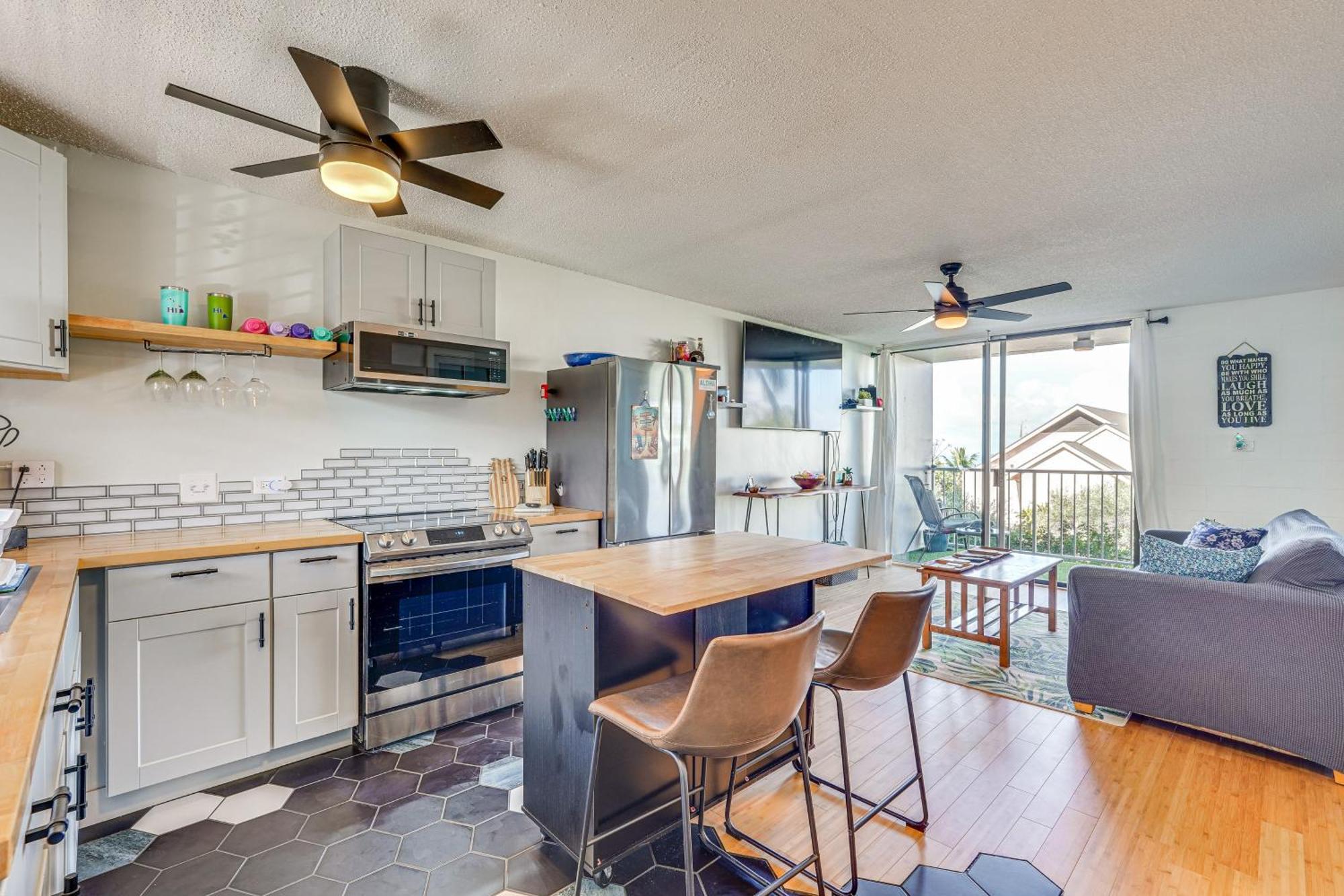 Kailua-Kona Condo With Balcony Walk To The Beach! Exterior photo